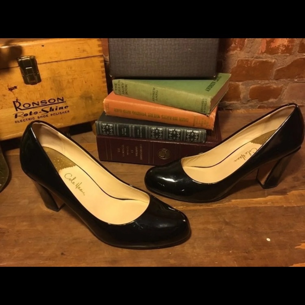 Mint condition Cole Haan Patent Leather  9.5